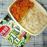 韓国海苔で巻き巻き☆豚キムチ弁当☆